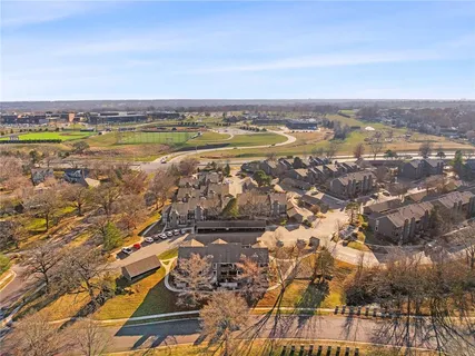 $140,000 | 12606 West 110th Terrace, Overland Park, KS 66210