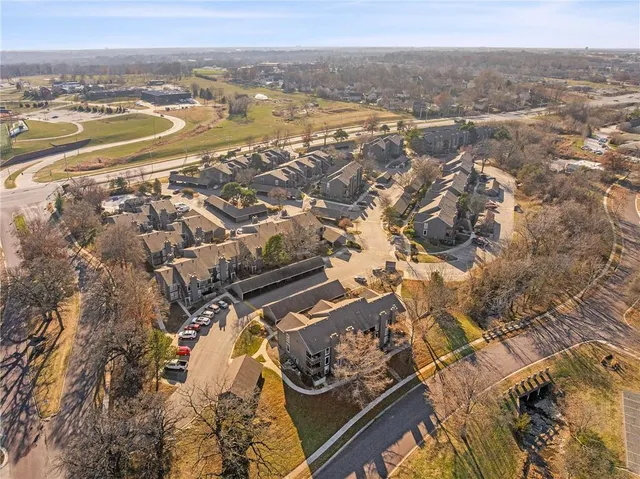 $140,000 | 12606 West 110th Terrace, Overland Park, KS 66210