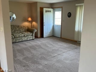 2320 South Hametown Road Akron, OH 44321 - Photo 6 of 16 Living Rm