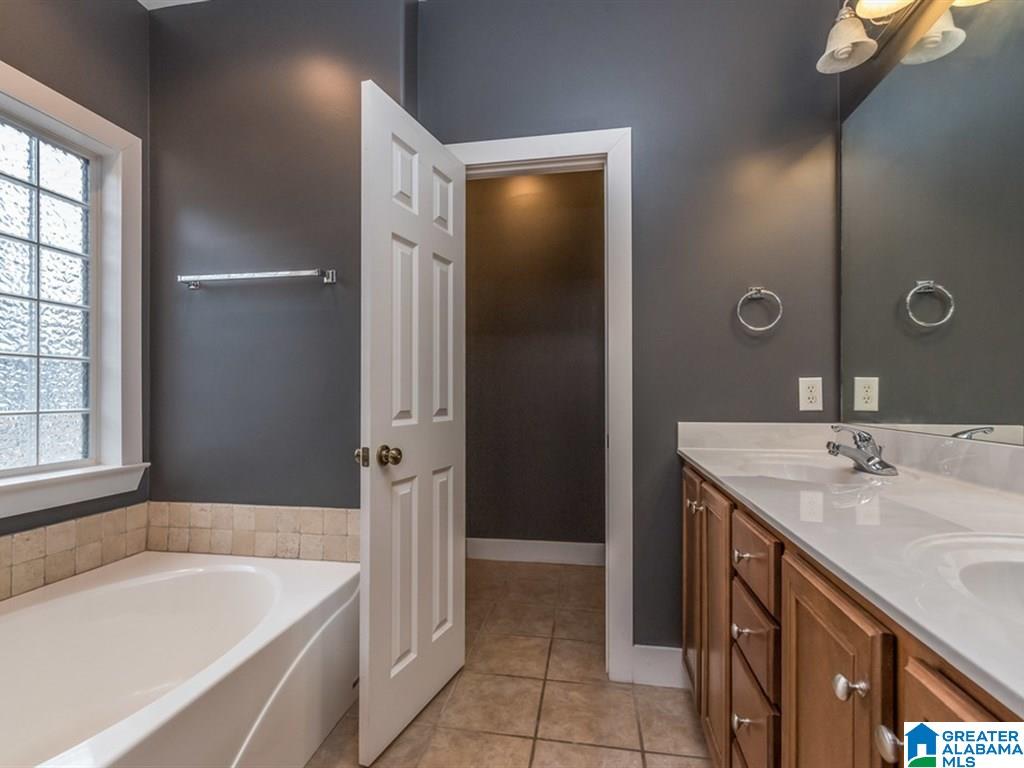 233 Nottingham Drive Calera, AL 35040 - Photo 14 of 30