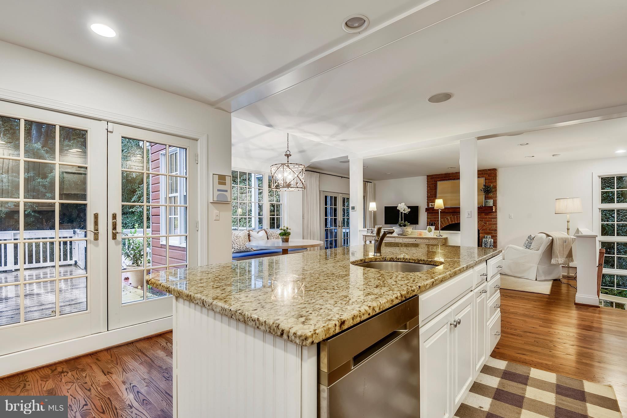 1747 Circle Road Towson, MD 21204 - Photo 14 of 29 Kitchen