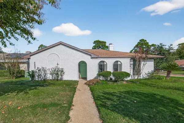 $2,100 | 17418 Largs Circle, Spring, TX 77379