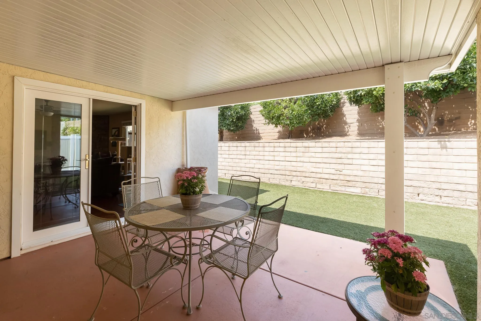 12822 Pinefield Road Poway, CA 92064 - Photo 20 of 23 a dining room with furniture and window