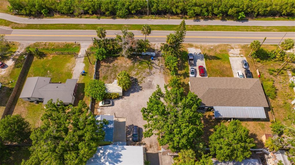 826 West Shell Point Road Ruskin, FL 33570 - Photo 11 of 32