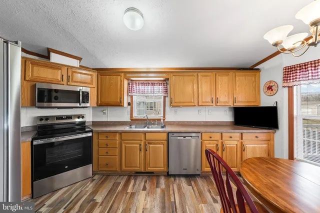 $279,900 | 412 Aspen Street, Coatesville, PA 19320