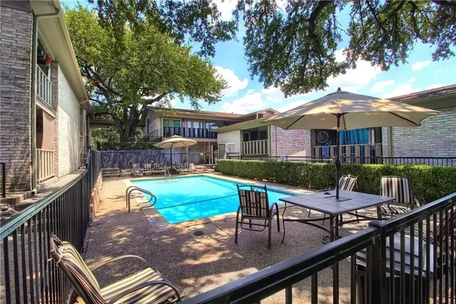$1,350 | 1304 Summit Street, Unit 107, Austin, TX 78741