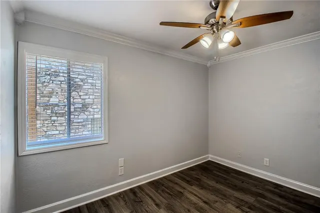 $1,350 | 1304 Summit Street, Unit 107, Austin, TX 78741