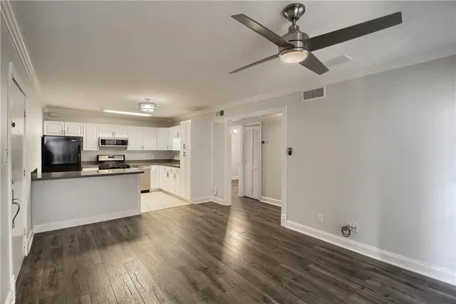 $1,350 | 1304 Summit Street, Unit 107, Austin, TX 78741