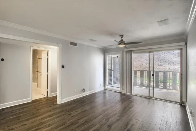 $1,350 | 1304 Summit Street, Unit 107, Austin, TX 78741