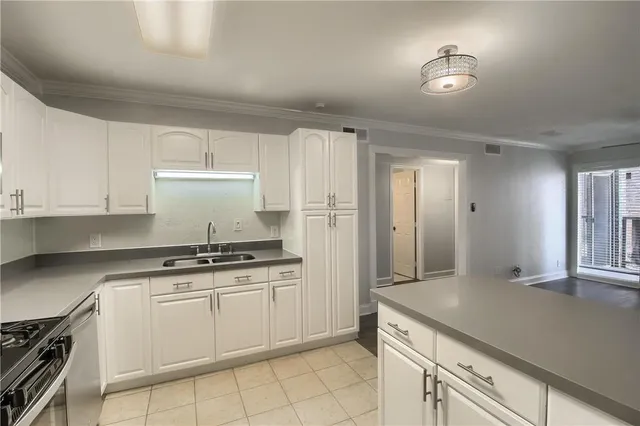 $1,350 | 1304 Summit Street, Unit 107, Austin, TX 78741