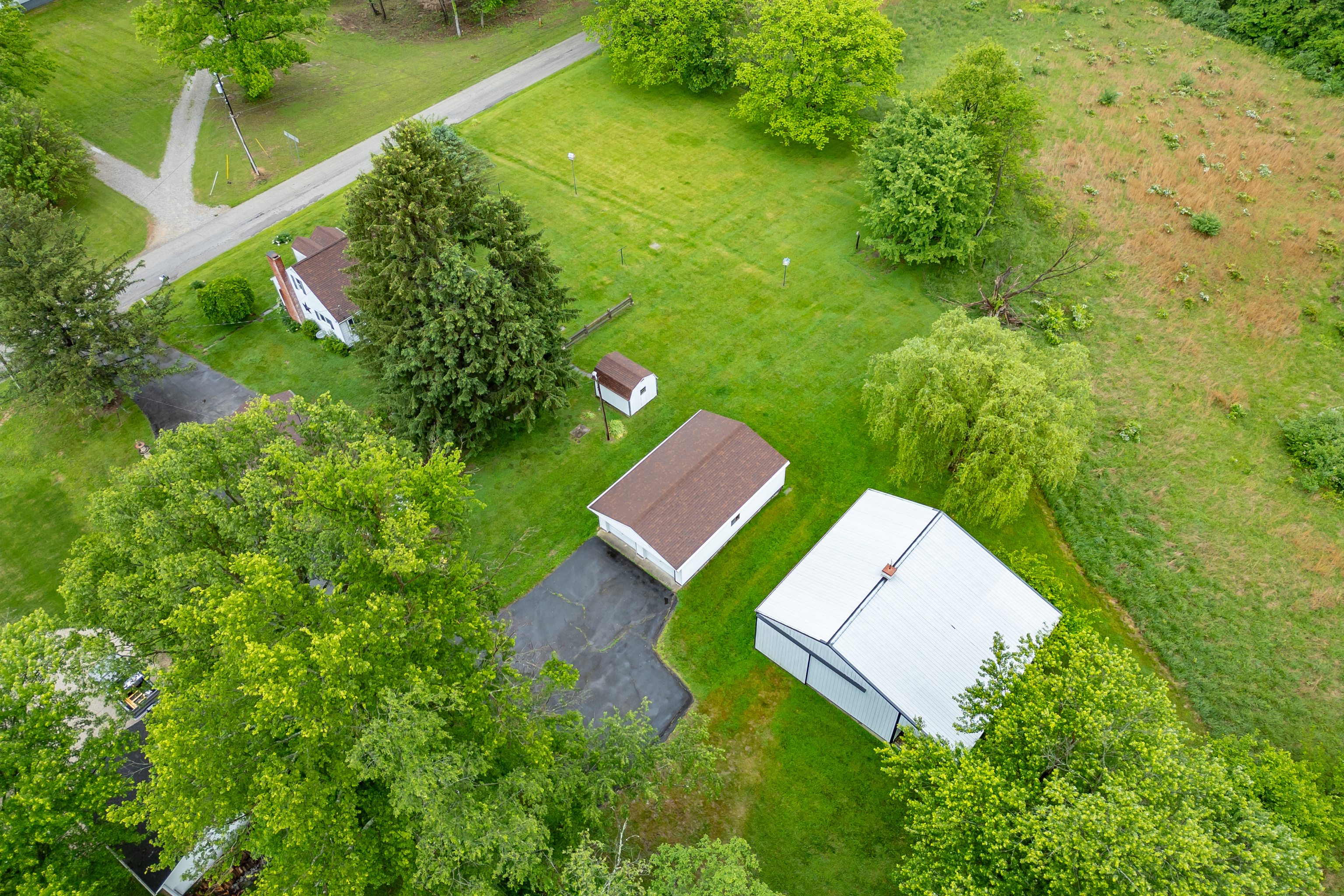 3570 East Stipp Road Bloomington, IN 47401 - Photo 4 of 72