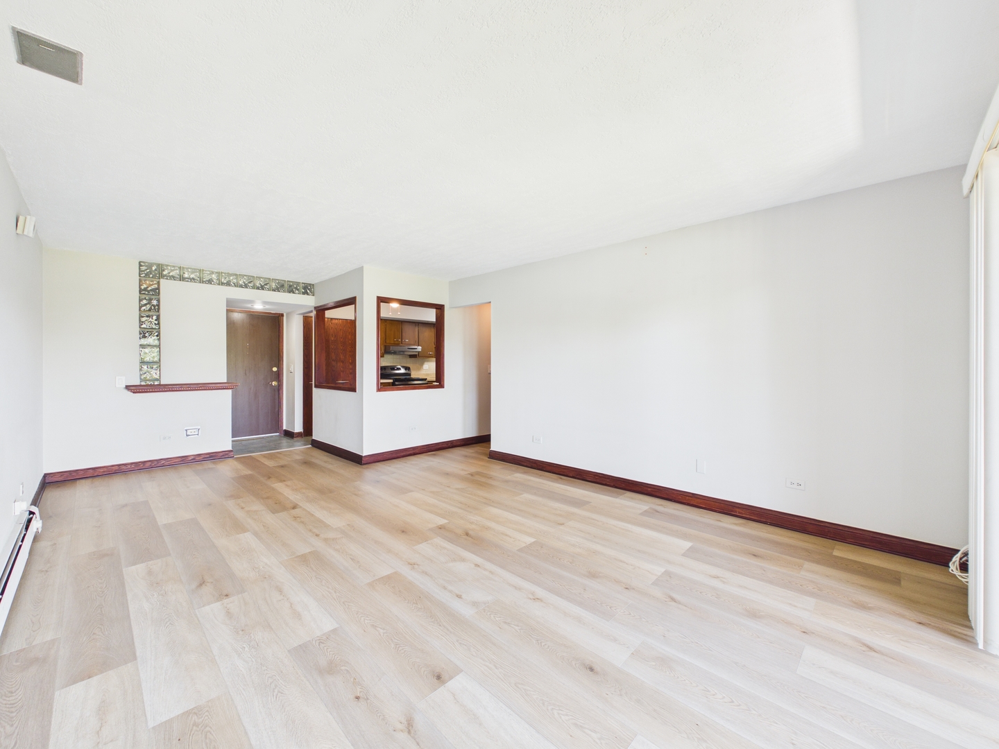2222 South Goebbert Road, Unit 358 Arlington Heights, IL 60005 - Photo 5 of 46 Gallery Image 5