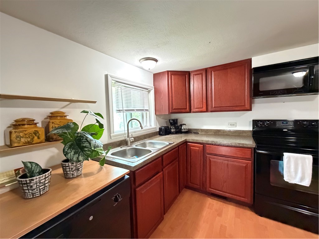 117 Pollard Avenue, Unit UPSTAIRS Rochester, NY 14612 - Photo 6 of 16
