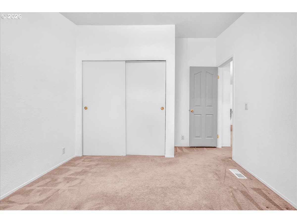 1949 Southeast Palmquist Road, Unit 121 Gresham, OR 97080 - Photo 26 of 31