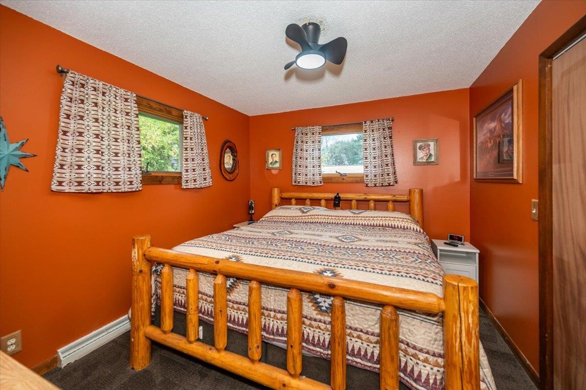 5164 Miller Road Superior, WI 54880 - Photo 17 of 25 Master bedroom