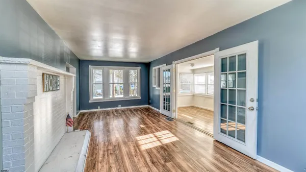 a view of an empty room and window