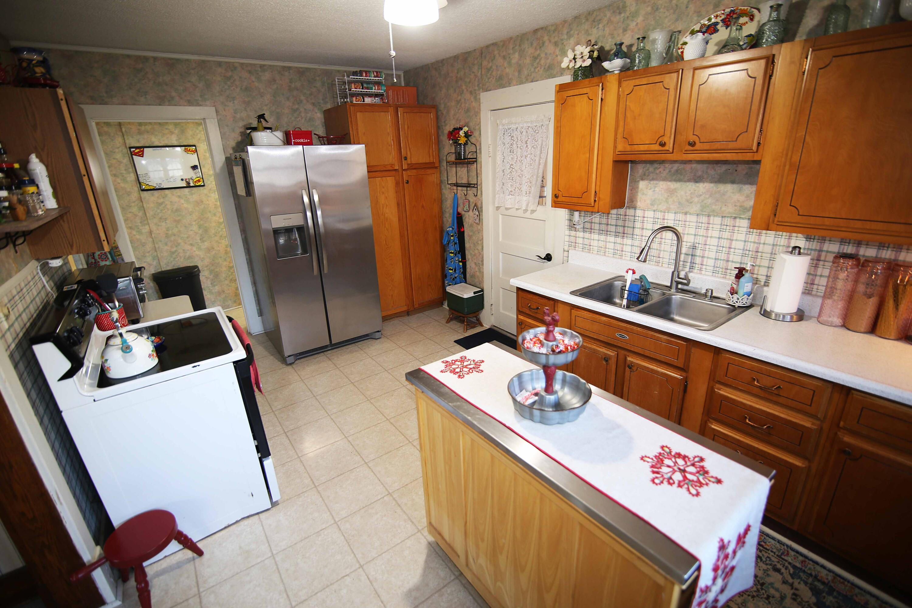 158 Read Street Marcellus, MI 49067 - Photo 5 of 58 IMG_9017 copy