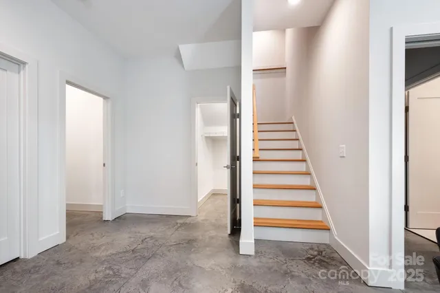 $799,000 | 5 Orrinel Way, Asheville, NC 28806