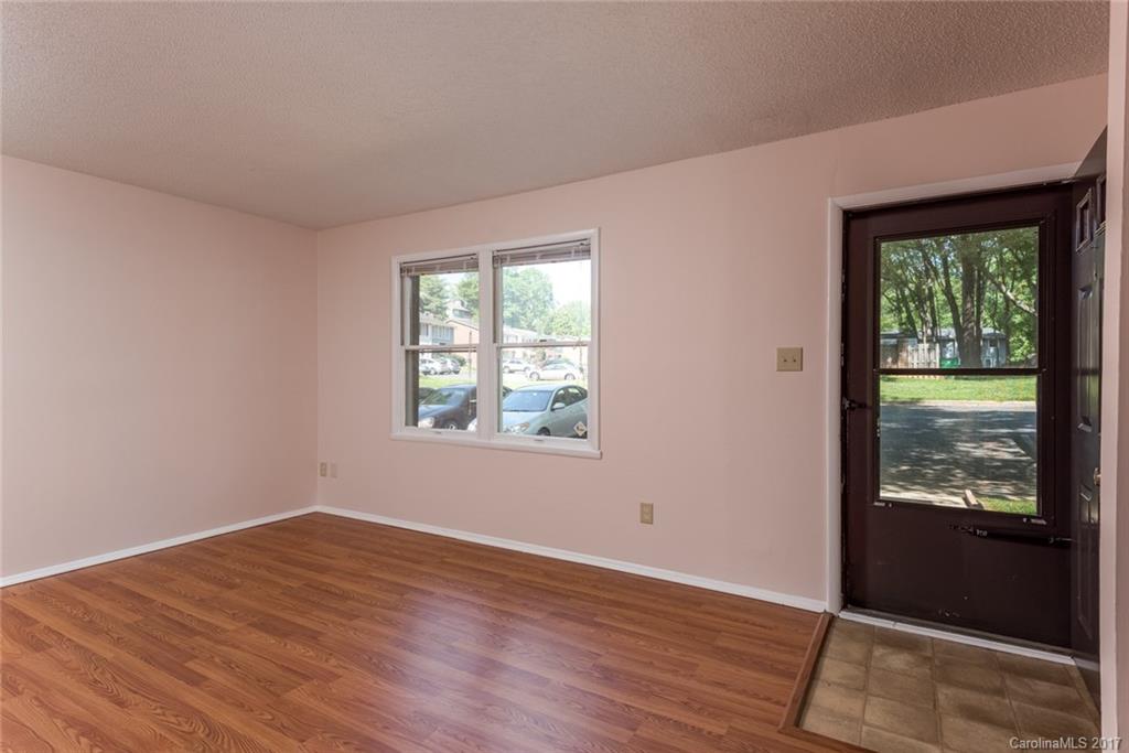 8248 Knights Bridge Road, Unit 8248 Charlotte, NC 28210 - Photo 3 of 16 Gallery Image 3