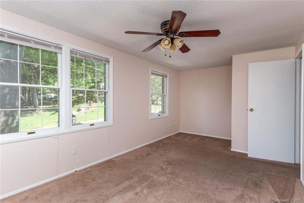 8248 Knights Bridge Road, Unit 8248 Charlotte, NC 28210 - Photo 8 of 16 Gallery Image 8