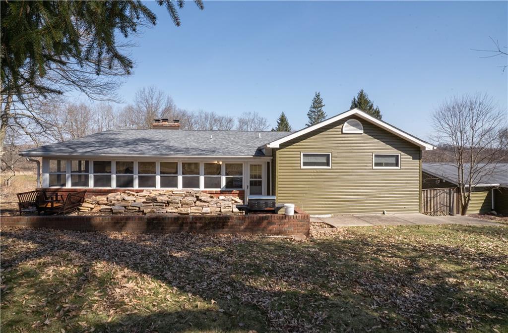 499 Houk Road New Castle, PA 16101 - Photo 4 of 45