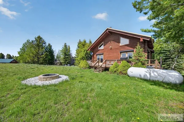 $915,000 | 4224 Grandview Road, Island Park, ID 83429