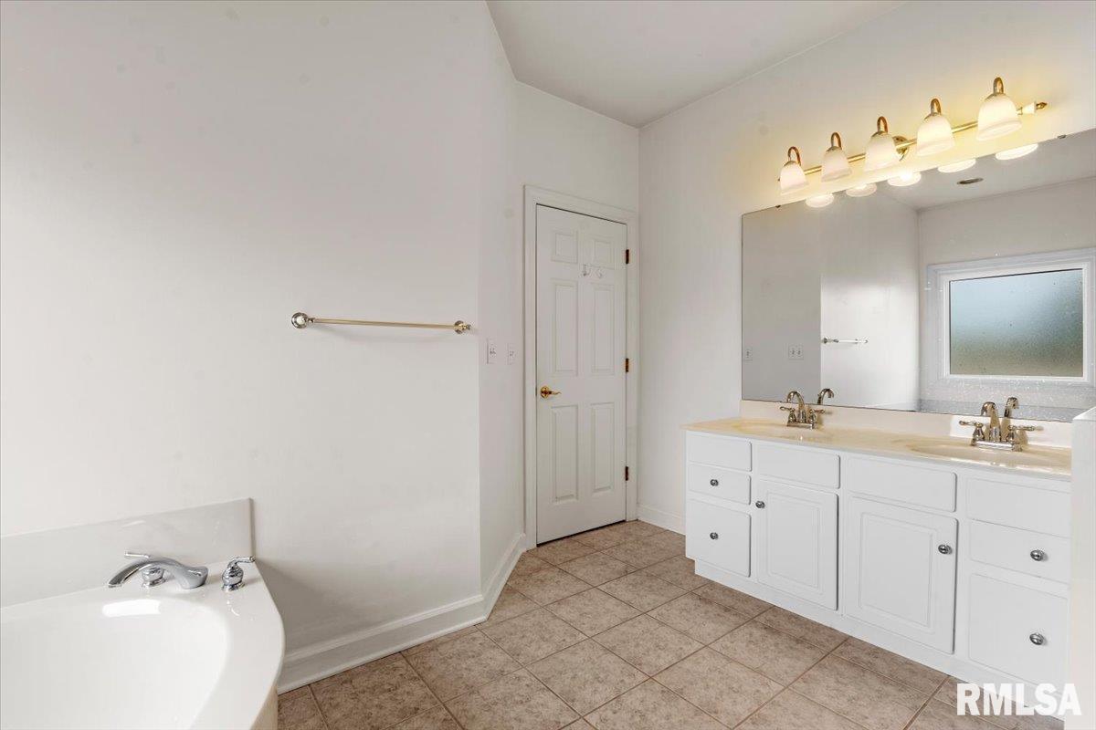 3617 Sundance Drive Springfield, IL 62711 - Photo 23 of 39