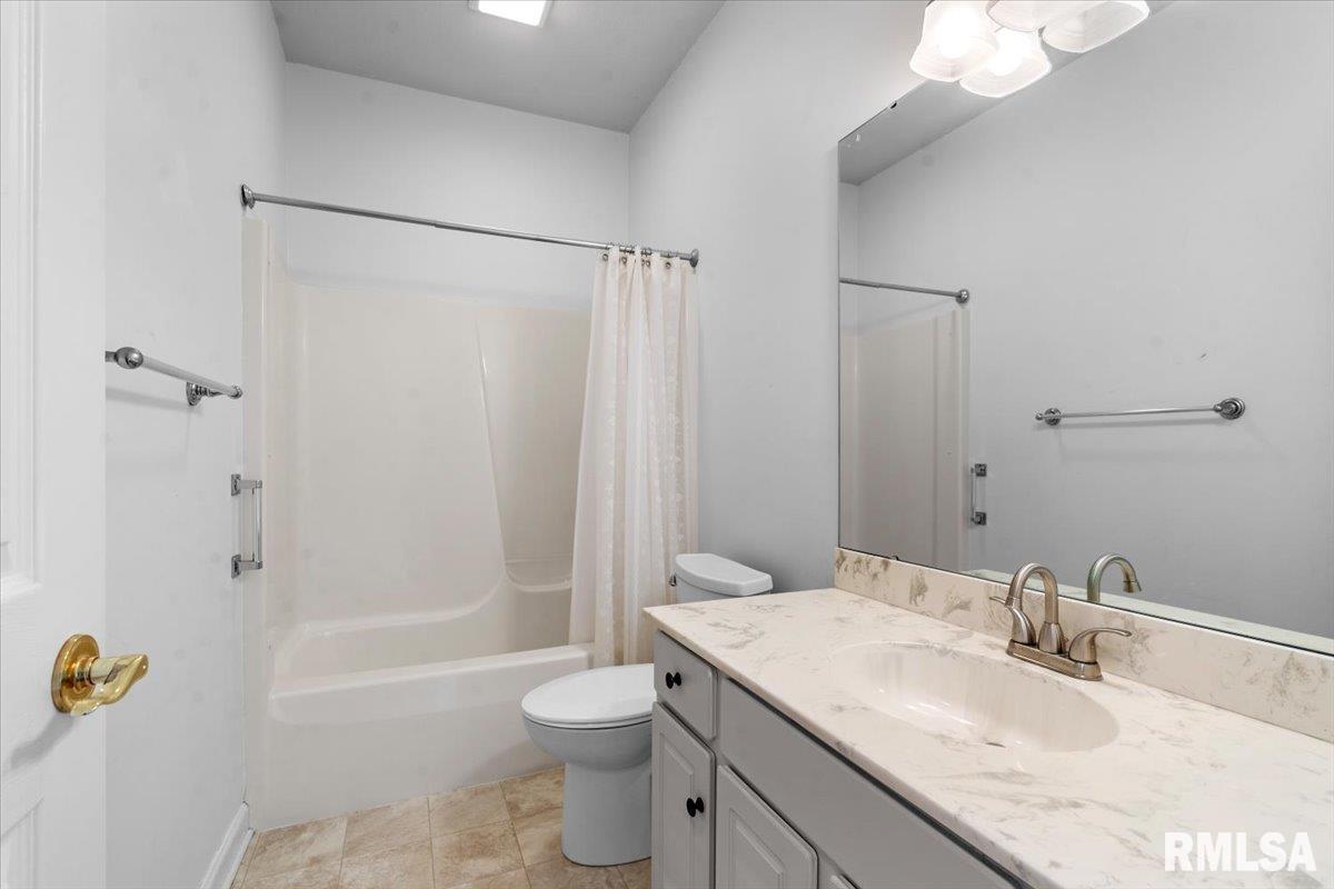 3617 Sundance Drive Springfield, IL 62711 - Photo 25 of 39