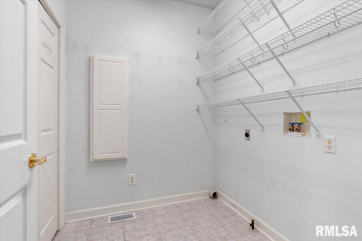 3617 Sundance Drive Springfield, IL 62711 - Photo 28 of 39