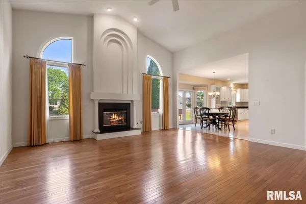 $420,000 | 3617 Sundance Drive, Springfield, IL 62711