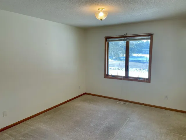 $249,900 | 100 Idle Hour Court, Wabasha, MN 55981
