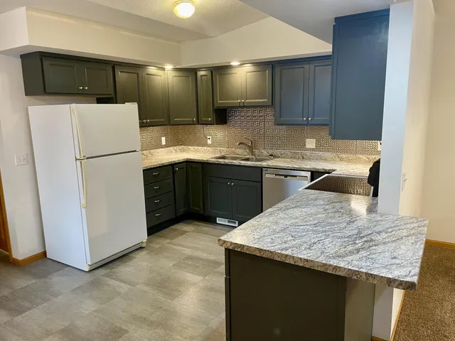 $249,900 | 100 Idle Hour Court, Wabasha, MN 55981