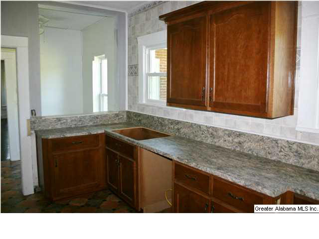 1521 Springville Road Birmingham, AL 35235 - Photo 8 of 21