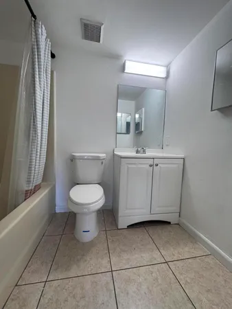 $1,700 | 3700 North 56th Avenue, Unit 1033, Hollywood, FL 33021