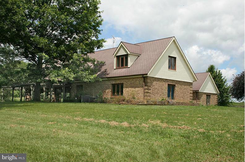 3714 Lea Road Delaplane, VA 20144 - Photo 2 of 9 Exterior (General)