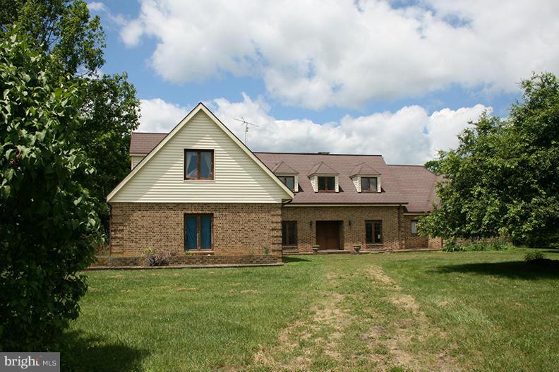3714 Lea Road Delaplane, VA 20144 - Photo 3 of 9 Exterior (General)