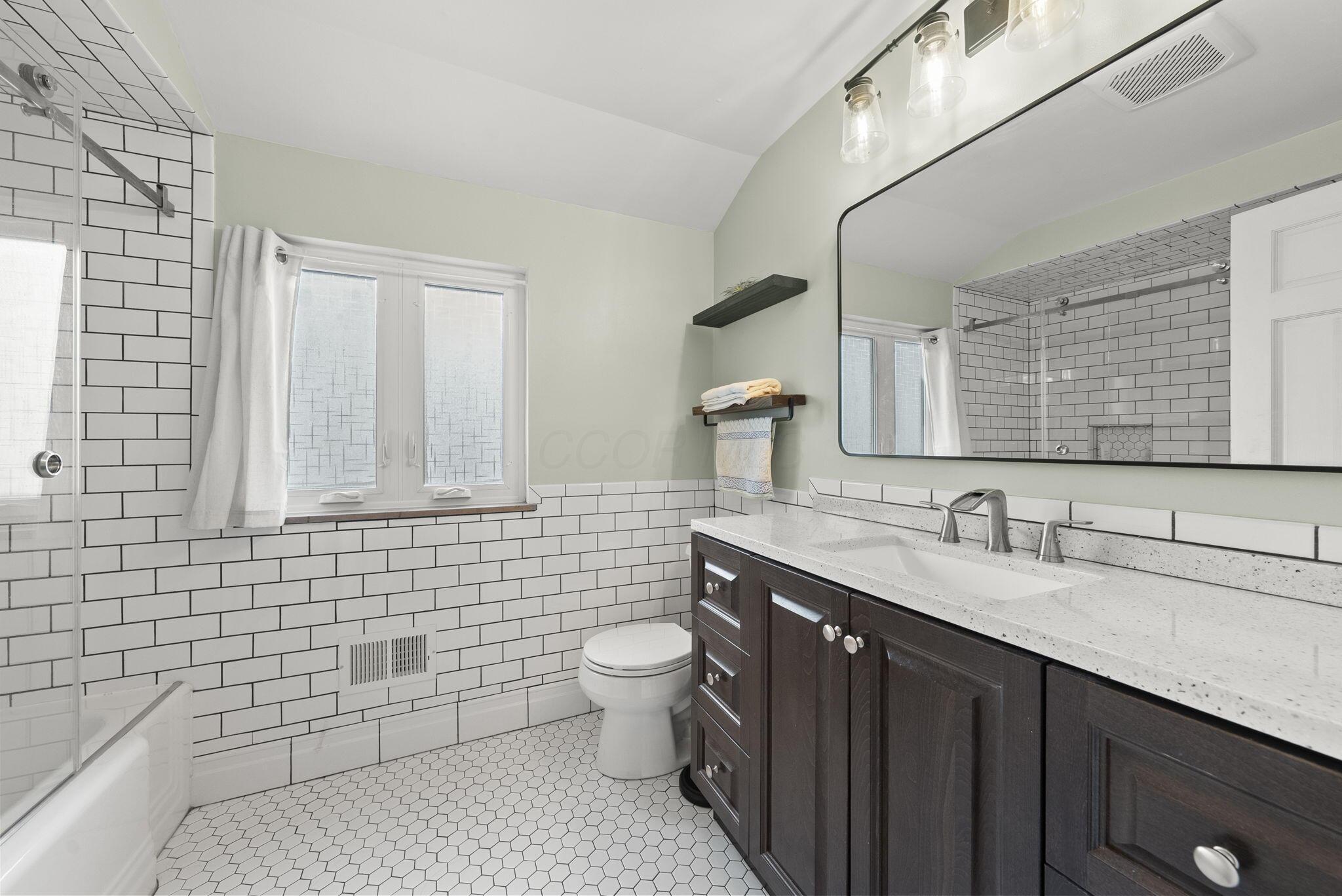 2630 Brandon Road Columbus, OH 43221 - Photo 32 of 49 30-web-or-mls-DSC03553