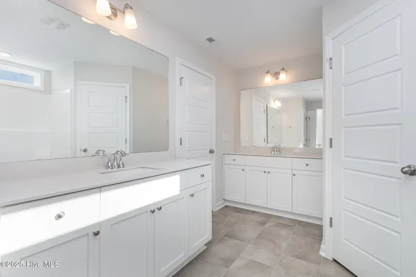 $299,706 | 37 Tuscarora Drive, La Grange, NC 28551