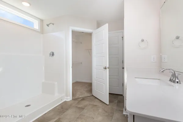 $299,706 | 37 Tuscarora Drive, La Grange, NC 28551