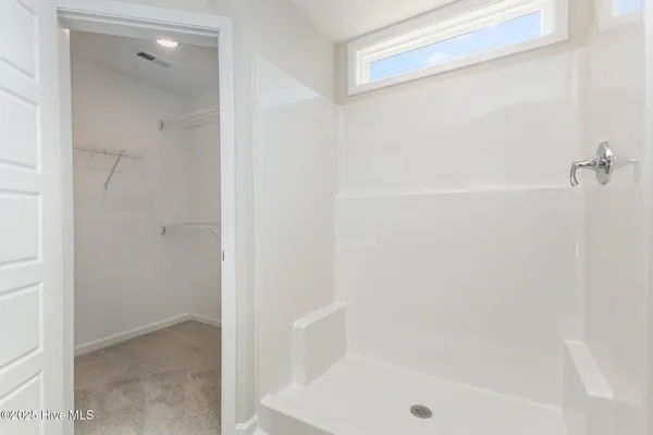 $299,706 | 37 Tuscarora Drive, La Grange, NC 28551