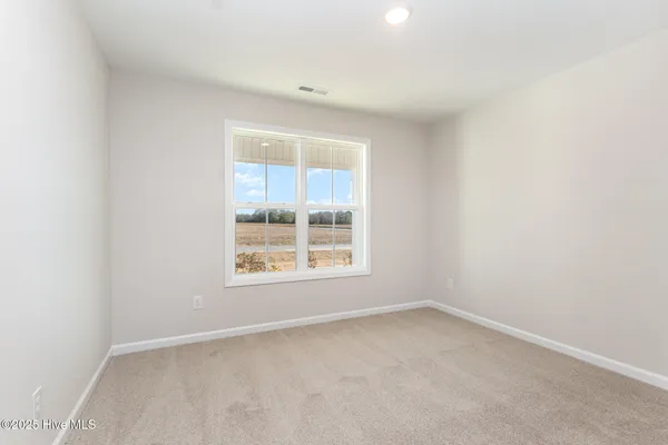 $299,706 | 37 Tuscarora Drive, La Grange, NC 28551