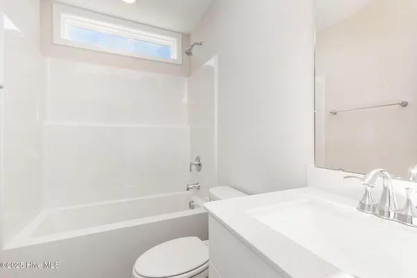 $299,706 | 37 Tuscarora Drive, La Grange, NC 28551