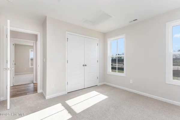 $299,706 | 37 Tuscarora Drive, La Grange, NC 28551