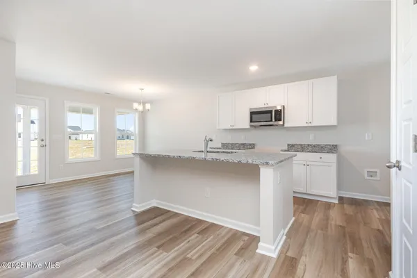 $299,706 | 37 Tuscarora Drive, La Grange, NC 28551