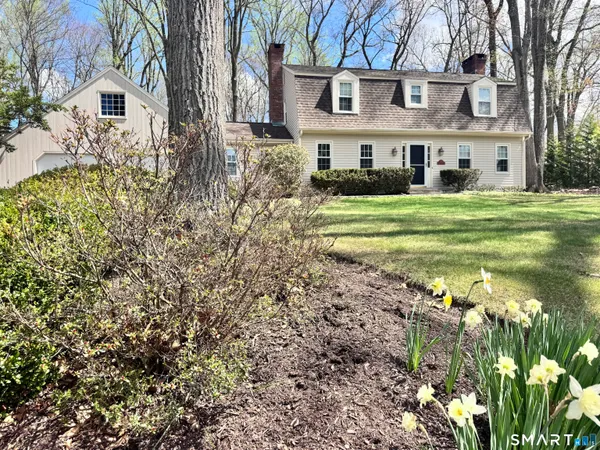 $749,000 | 49 Midland Road, Trumbull, CT 06611