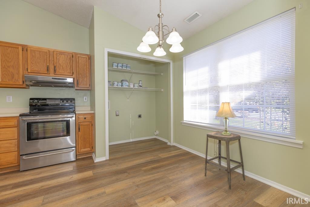 1719 Seasons Ridge Boulevard Evansville, IN 47715 - Photo 4 of 26