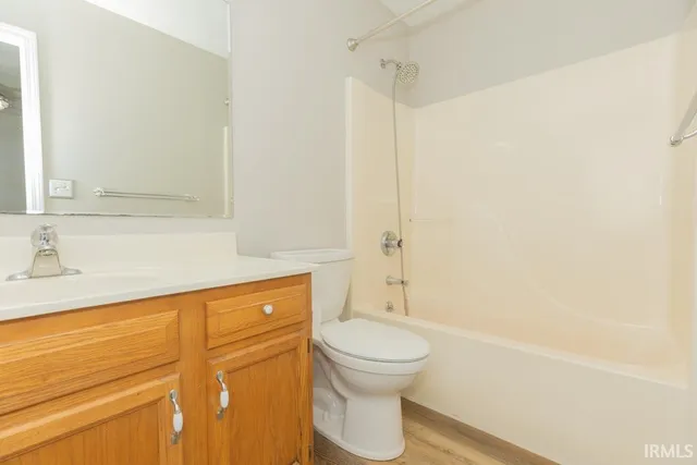 $232,000 | 1719 Seasons Ridge Boulevard, Evansville, IN 47715