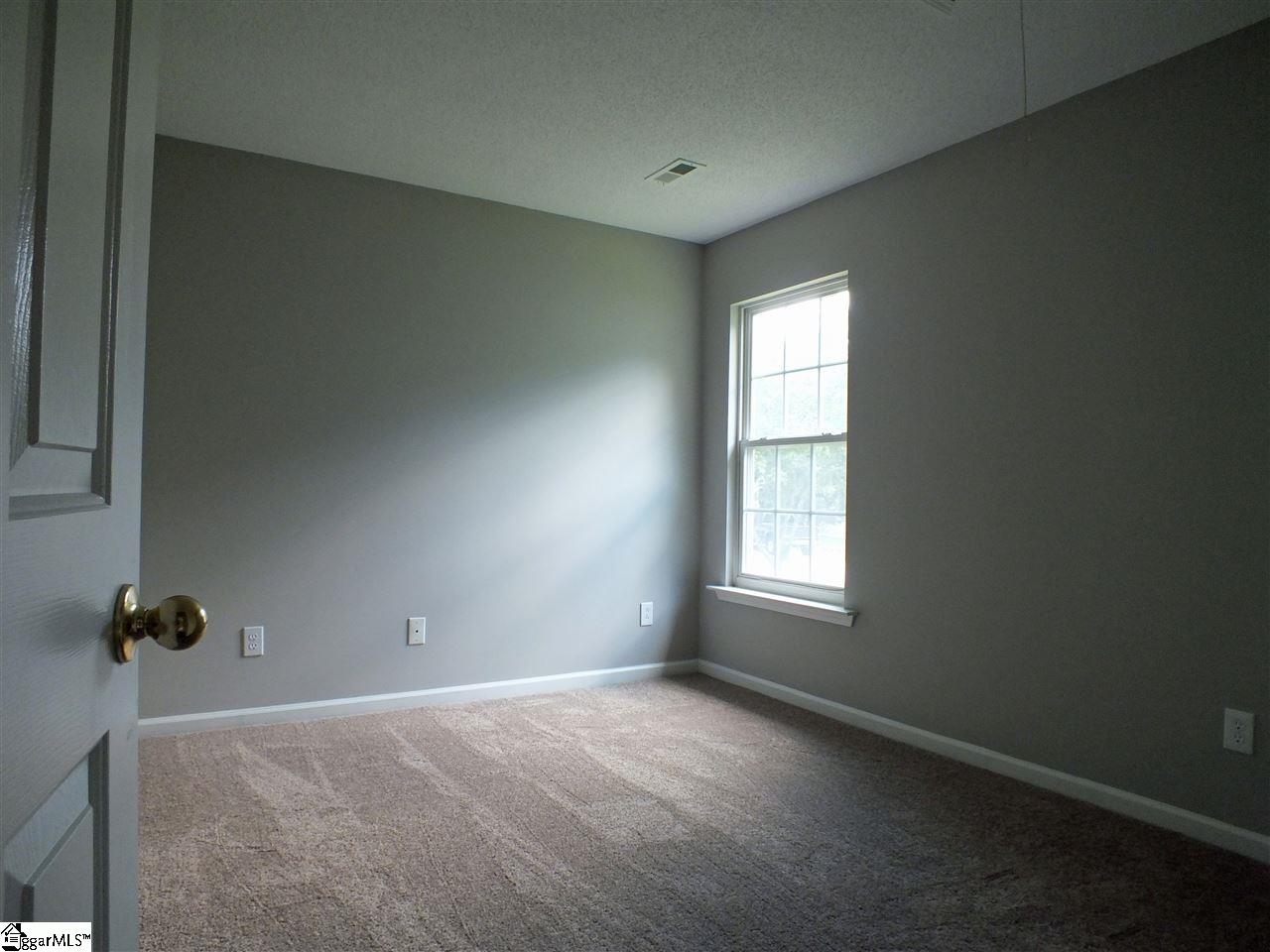 206 Rivereen Way Simpsonville, SC 29680 - Photo 11 of 14 Gallery Image 11