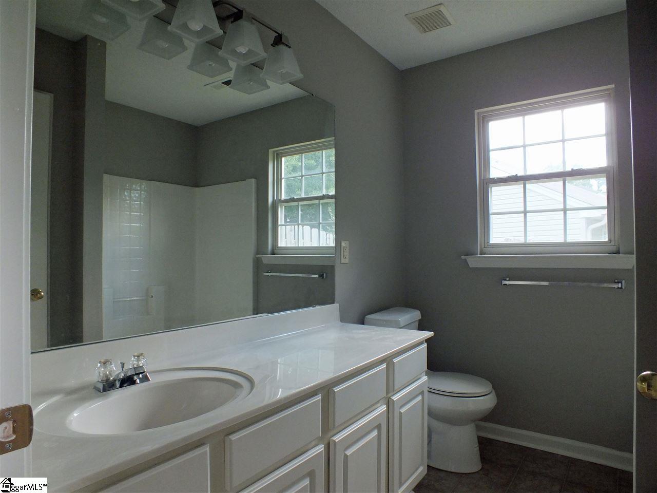 206 Rivereen Way Simpsonville, SC 29680 - Photo 12 of 14 Gallery Image 12