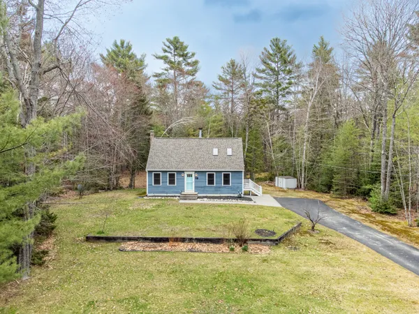 $415,000 | 19 Woodridge Drive, Standish, ME 04085